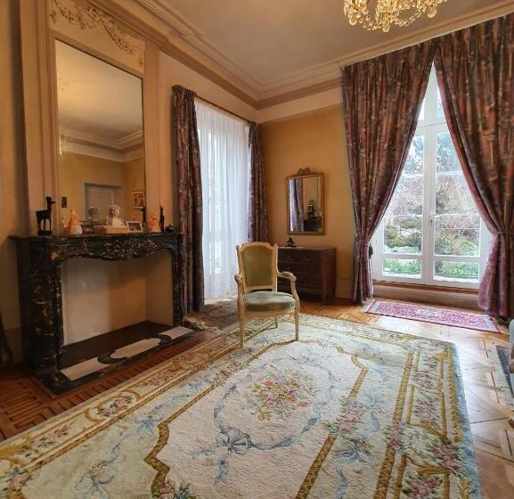 标准房带园景, Au Pied De La Cathédrale