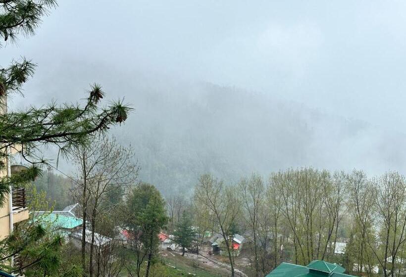 سوییت با چشم‌انداز کوه, Bhurban Breeze Inn