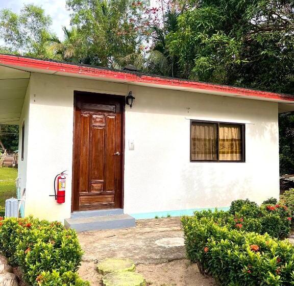 بنگله خانوادگی, Green Garden Beach Resort, Sipalay