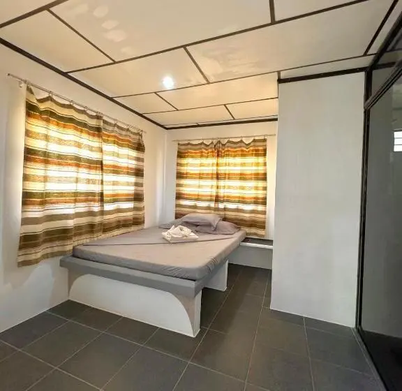Perhehuone, Green Garden Beach Resort, Sipalay