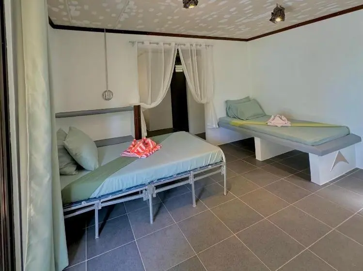 Perhehuone, Green Garden Beach Resort, Sipalay