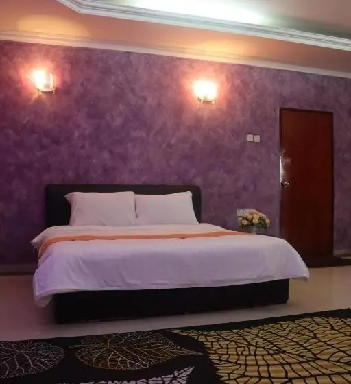 キングサイズベッドのデラックスルーム, Bunga Raya Resort Parit Buntar
