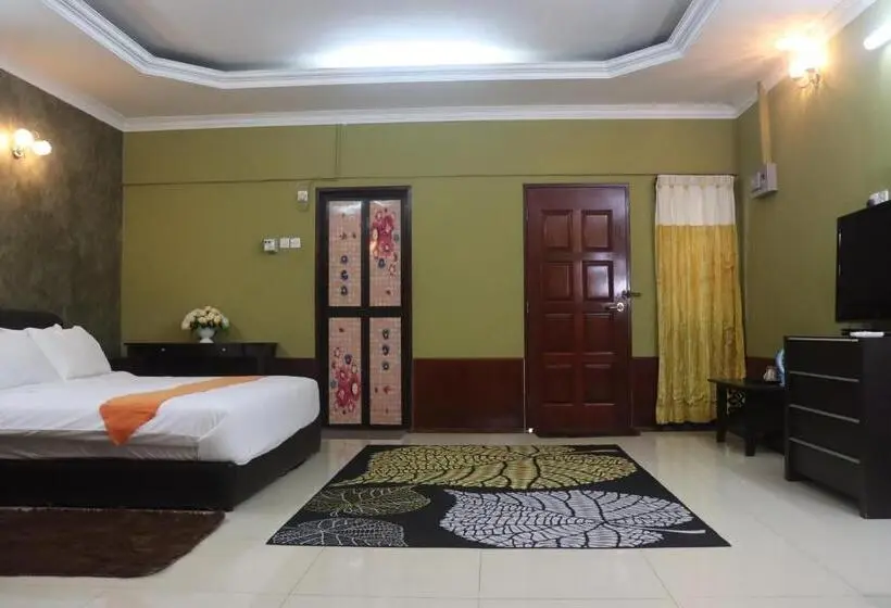 キングサイズベッドのスーペリアルーム, Bunga Raya Resort Parit Buntar
