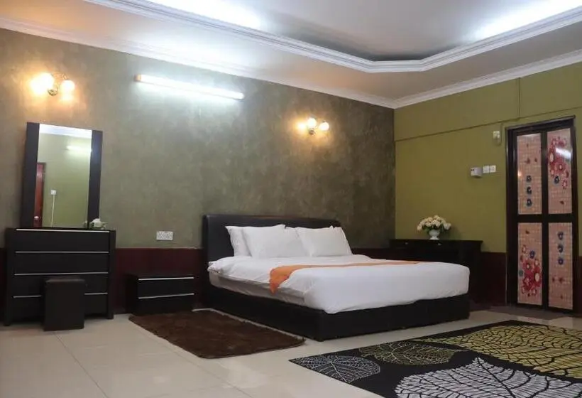 キングサイズベッドのスーペリアルーム, Bunga Raya Resort Parit Buntar