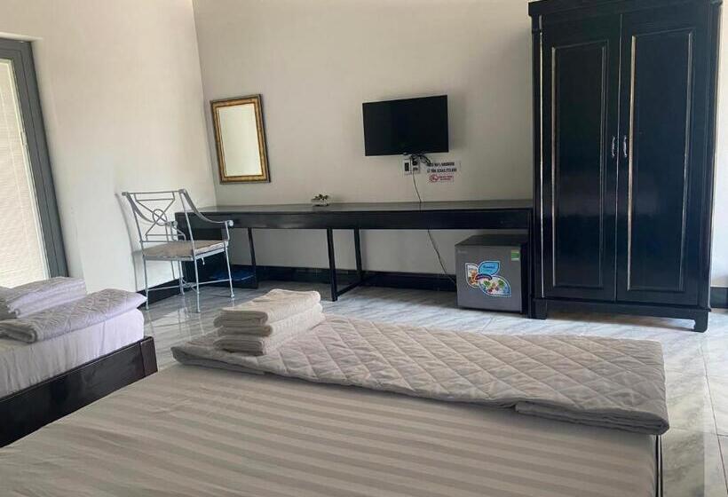 اتاق استاندارد چهار تخته, Oasis