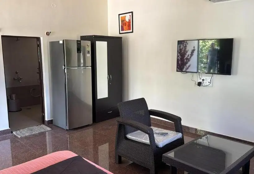 Villa 1 Makuuhuone, Raj Home Stay