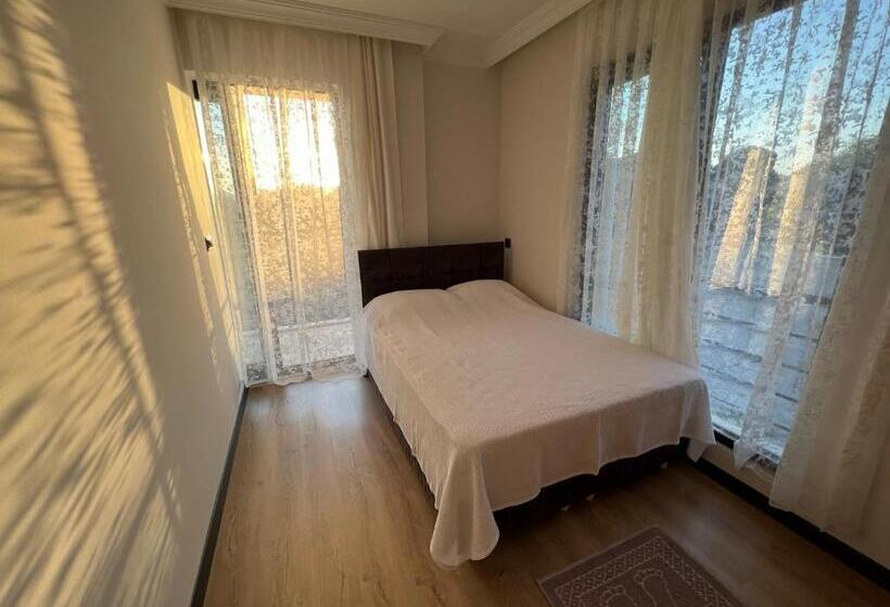 Apartamento 1 Dormitório com Sacada, Last Summer Apart 2