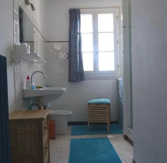 Camera Standard Bagno Condiviso, Cadierecevenne