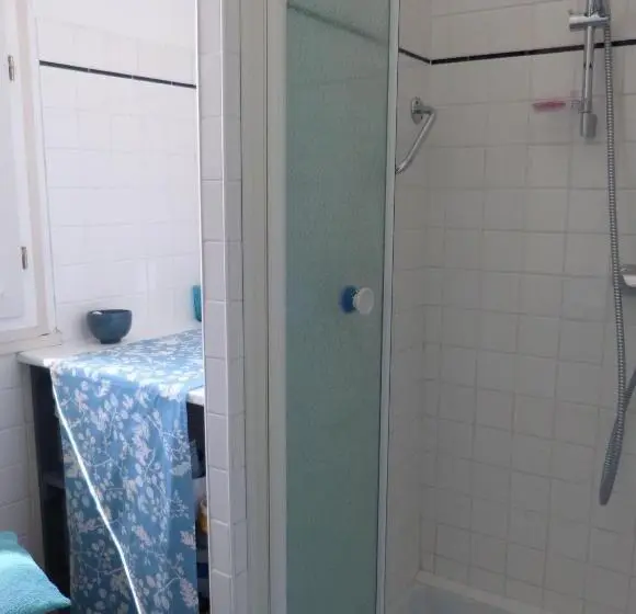 Camera Standard Bagno Condiviso, Cadierecevenne