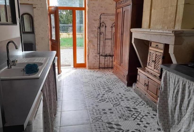 Дом 3 Спальни, Le Clos Des Quatre Lieues