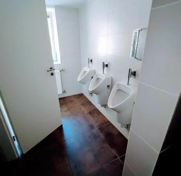 Standard Yhden Hengen Huone, Room In Guest Room   Single Room With Shared Bathroom And Kitchen In Forbach