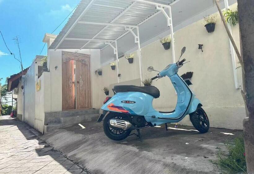 דירת חדר, Y&j