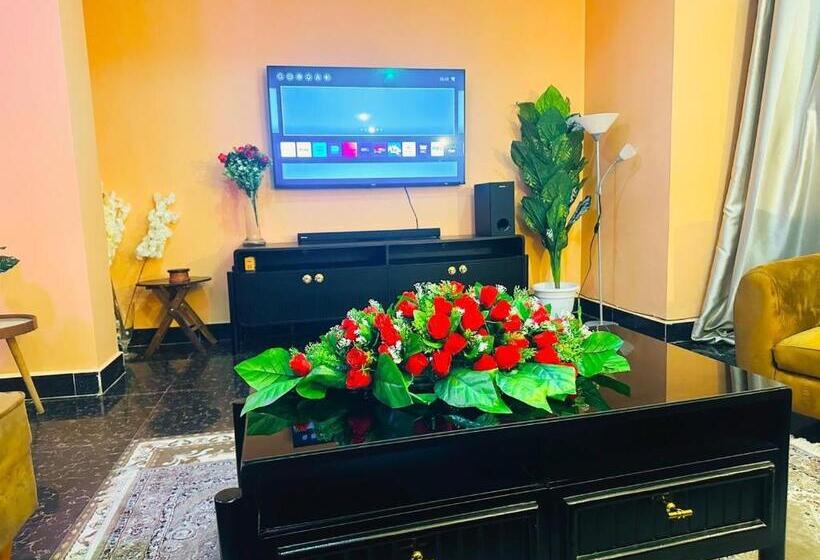 اتاق استاندارد با بالکن, The Central Heartbeat Haven Intercity