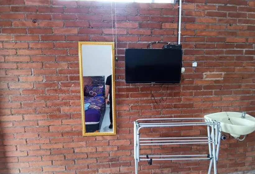 اتاق اکونومی, Spot On 93819 Homestay Shinta Syariah