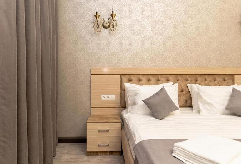 اتاق استاندارد با تخت بزرگ, The Heritage Tashkent