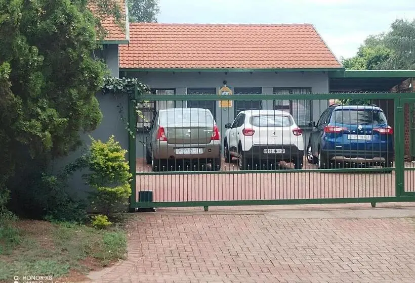 اتاق استاندارد, Fumods Guest House