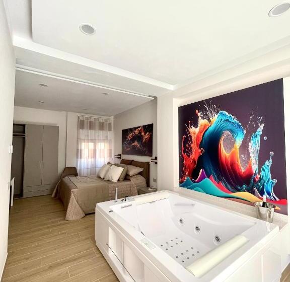 标准间带漩涡浴缸, Colombo Suite