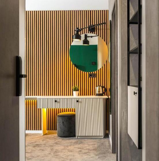 Номер Deluxe с Балконом, Urban Budget