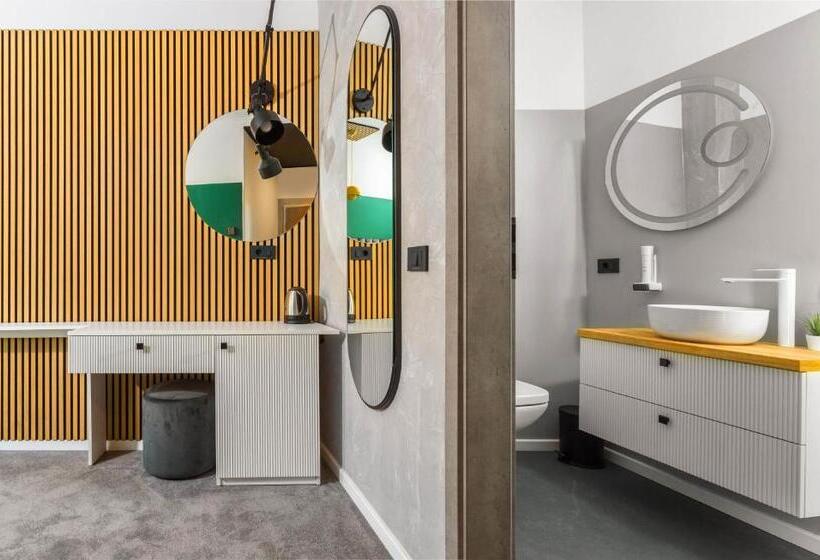 Номер Стандарт с Террасой, Urban Budget