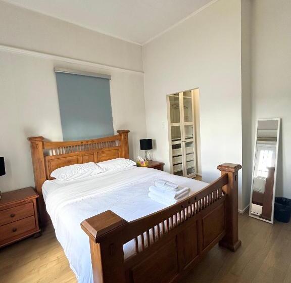 اتاق خانوادگی با سرویس بهداشتی مشترک, 26 Gladstone Rd Highgate Hill