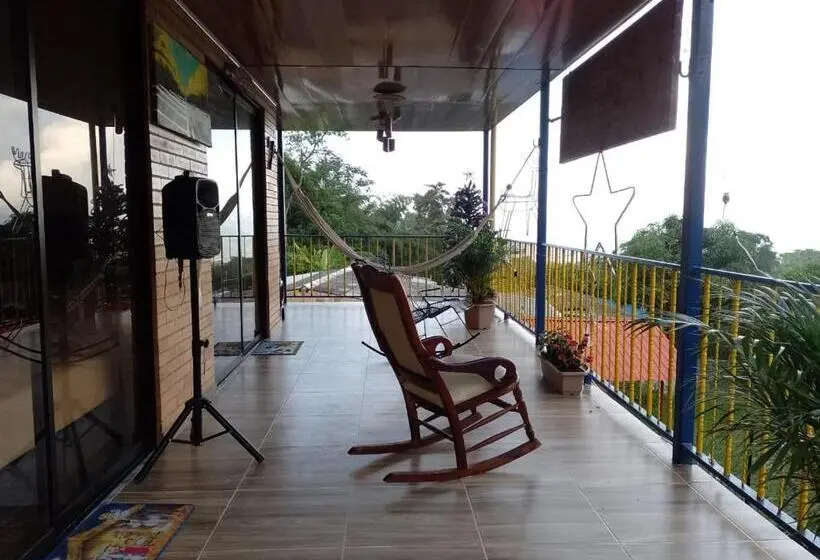 Standard Kolmen Hengen Huone Parveke, Hostal Quebrada Verde