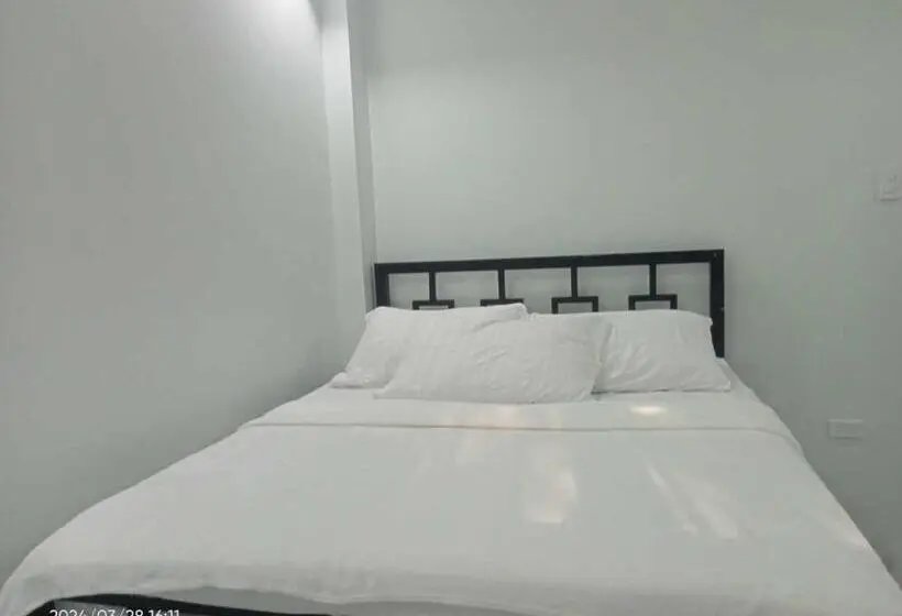 ファミリールーム, Manel Guest House