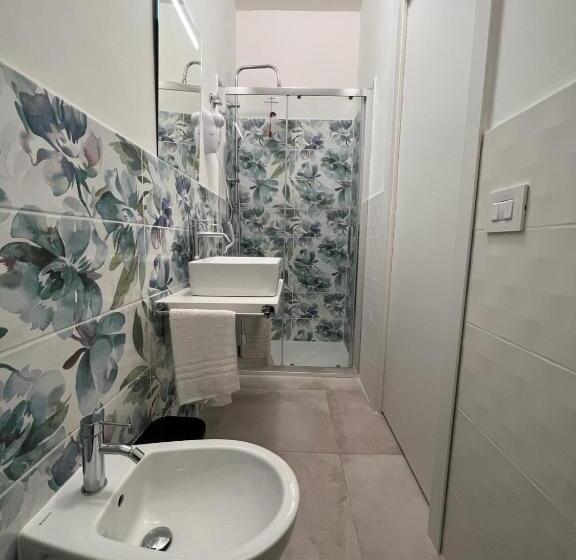 이코노미 룸, Porta Sul Mare