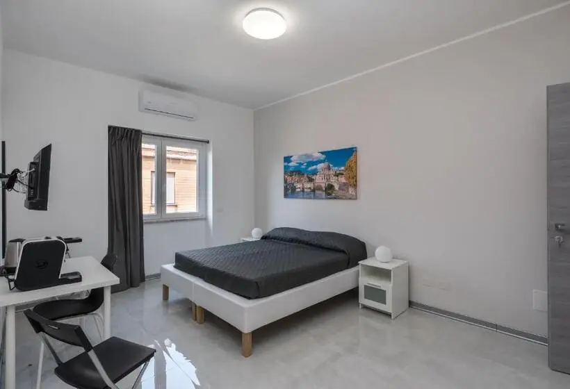 اتاق استاندارد سه نفره, Travelershome Ciampino Airport Guesthouse 600m To Airport