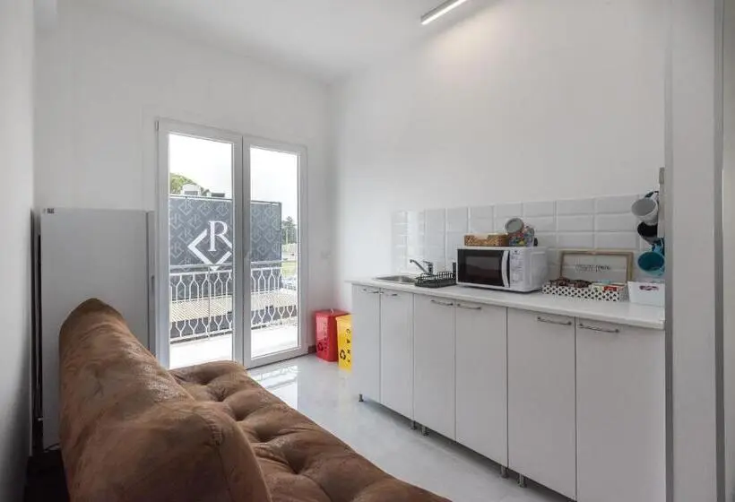 اتاق استاندارد سه نفره, Travelershome Ciampino Airport Guesthouse 600m To Airport