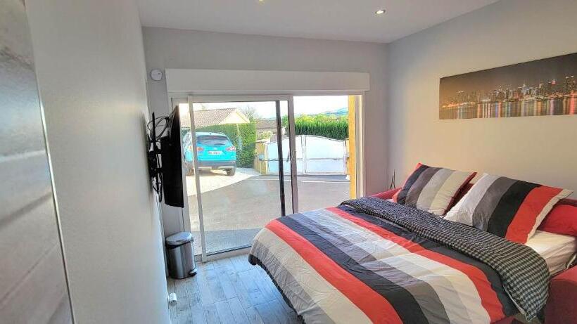 Номер Стандарт с Террасой, Chez Manon Et Stéphane