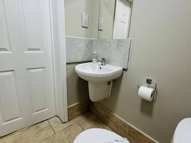 Номер Deluxe, 4 Sisters Inn