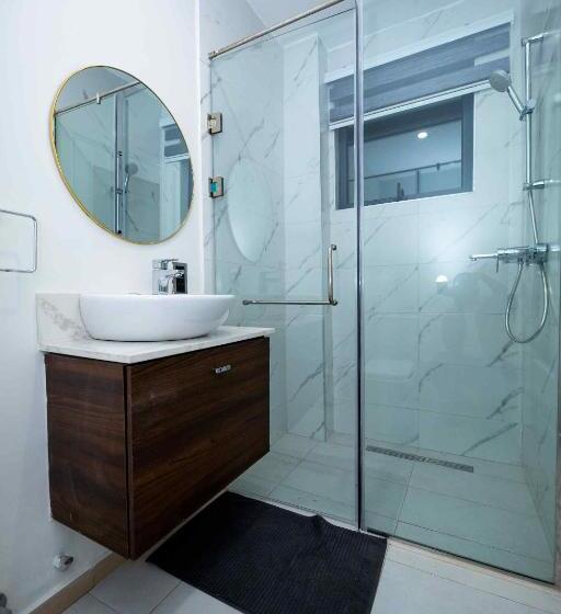 إستوديو قياسى, Park Apartments