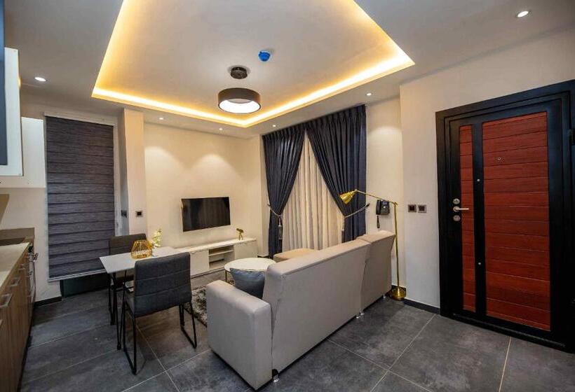 شقة غرفة واحدة, Park Apartments