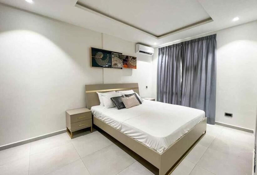 Апартаменты 2 Спальни, Park Apartments