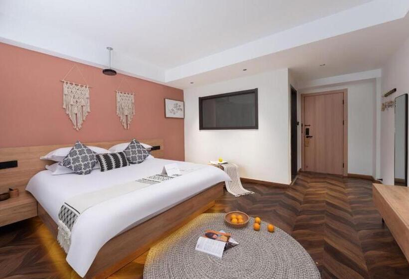 חדר סטנדרט עם מיטת קינג, Yiwu Holly