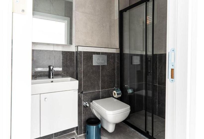 Apartamento 1 Quarto Rés-do-chão, Lux Apart For 4 Guests