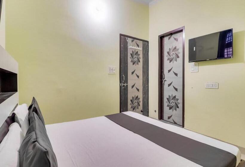 اتاق کلاسیک سه تخته, Oyo Hotel Sleep Inn