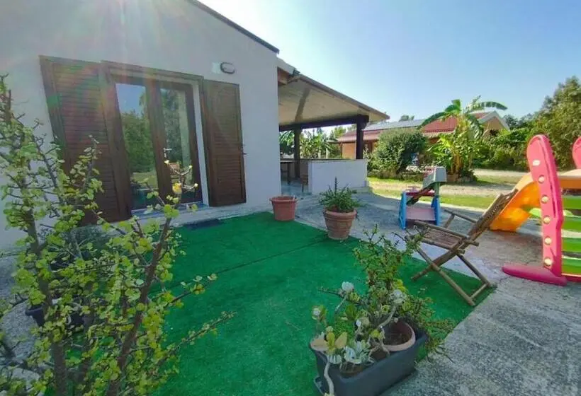 Pokój Standard Trzyosobowy, Camera Serraona