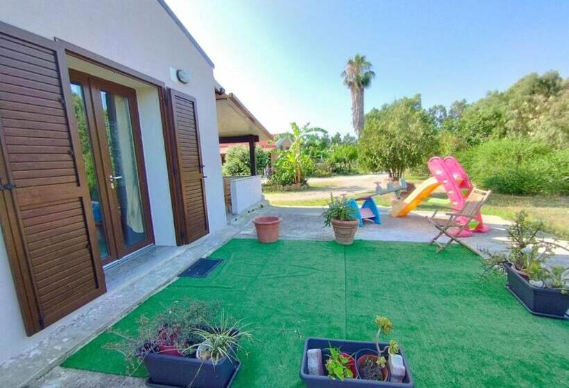 اتاق استاندارد سه نفره, Camera Serraona