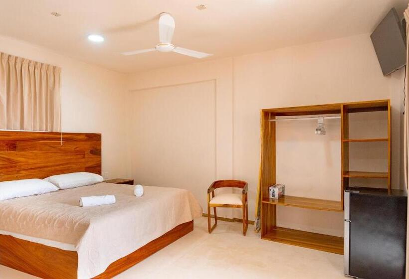 带阳台套房, Casa Victoria Puerto Escondido Beach