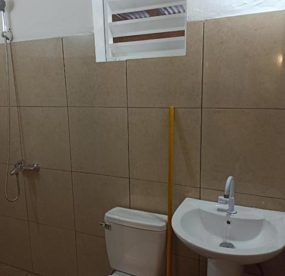 اتاق استاندارد, Estudios El Bucanero