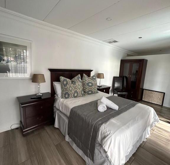 プールビュースタンダードルーム, Lebamboo On Protea