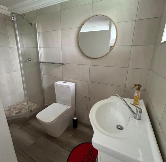 プールビュースタンダードルーム, Lebamboo On Protea