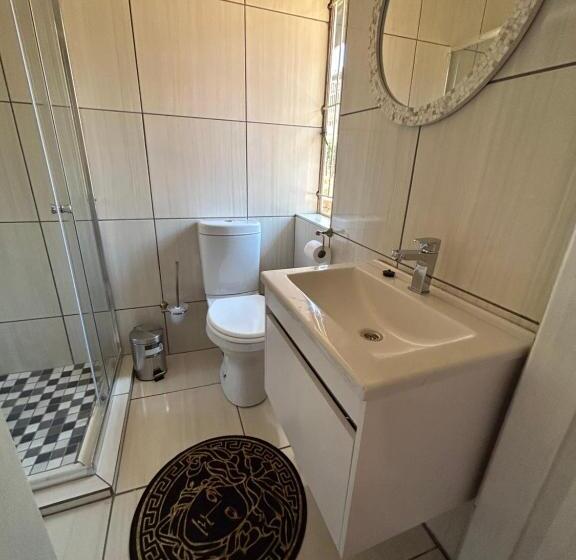 ベーシックルーム, Lebamboo On Protea