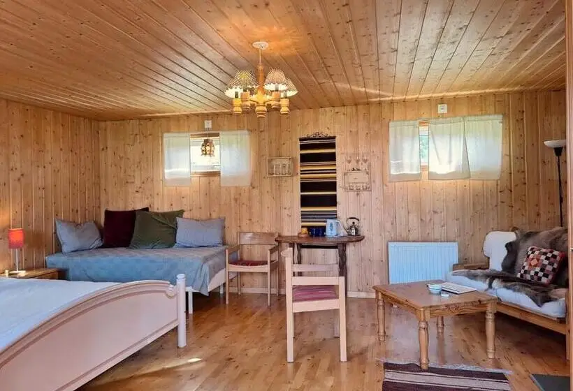 Pokój Trzyosobowy Standard Wspólna Łazienka, Sam Arctic