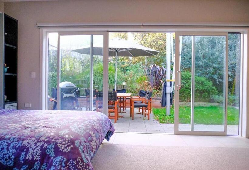 デラックスルーム, Studio Wing In Saint Heliers