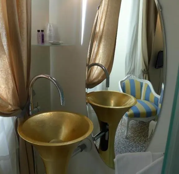 اتاق استاندارد چهار تخته, B&b Casa Fenoglio