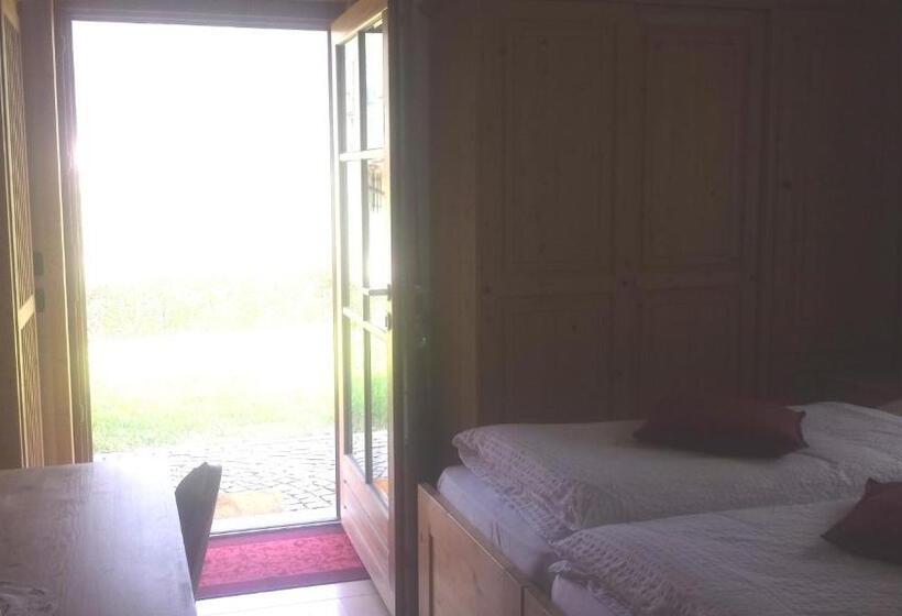 חדר סטנדרט לארבעה, B&b Rendena Chalet