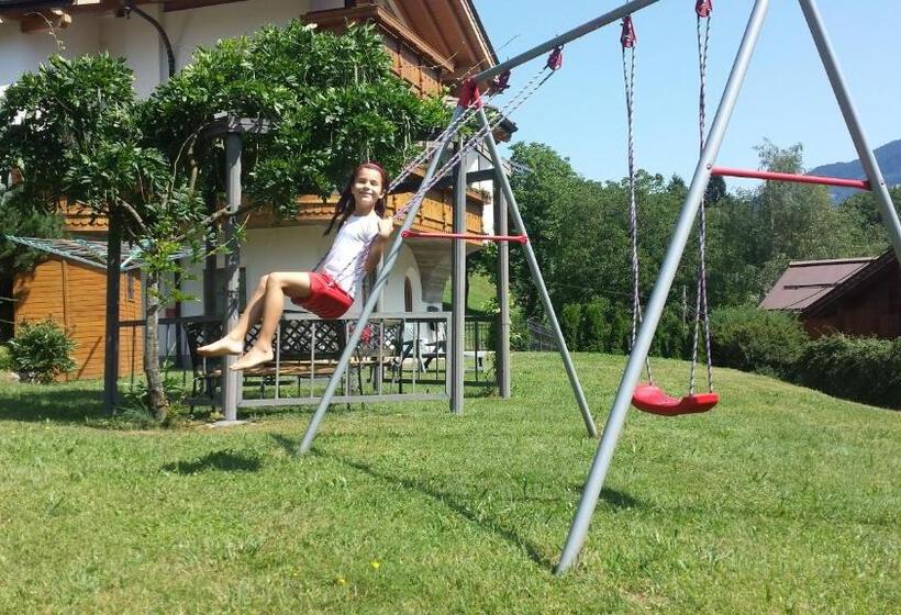 חדר סטנדרט לשלושה, B&b Rendena Chalet