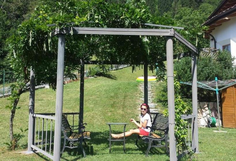 חדר סטנדרט לארבעה, B&b Rendena Chalet